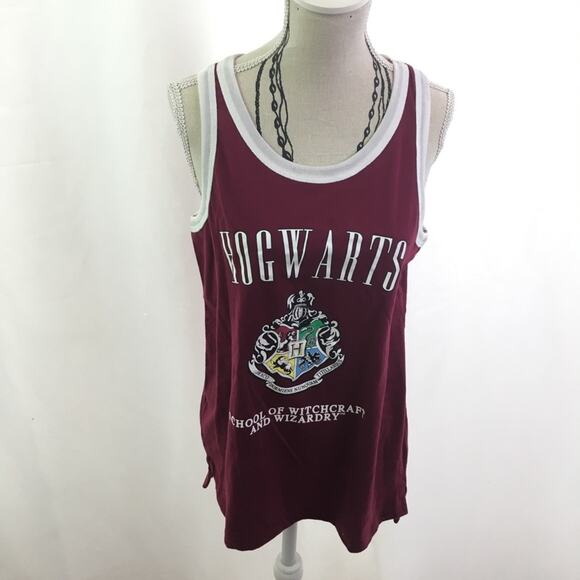 Harry Potter Hogwarts Crest Tank Maroon Juniors XS - Picture 1 of 11